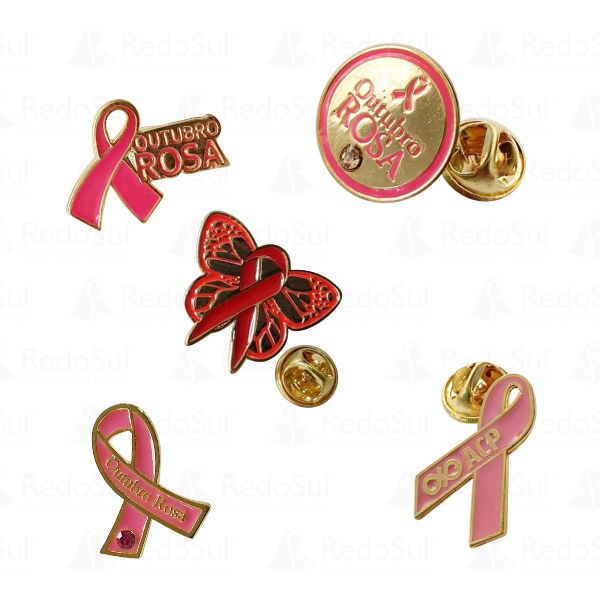 Pin Outubro Rosa em Metal Recortado